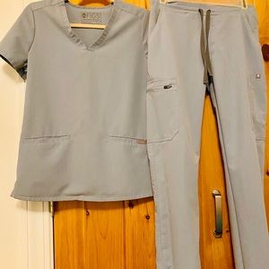 Figs Dusty Blue scrubs xs Casma top Yola bottoms
